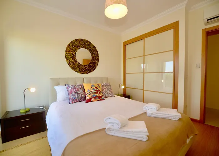 Vela - In Complex Near The Apartman