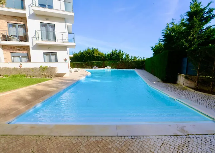 Vela - In Complex Near The Apartman São Martinho do Porto